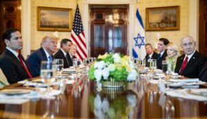 Трамп и Нетанјаху на средба во Вашингтон разговараат за прекин на огнот, Газа, Иран и регионална стабилност.