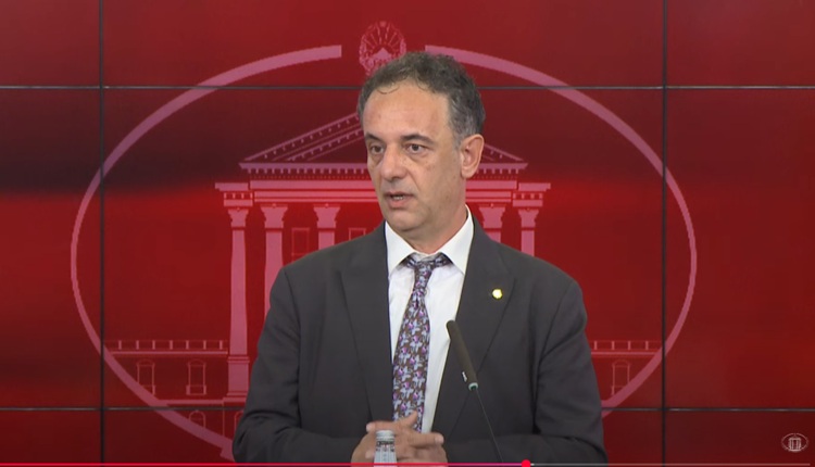 ПАЦИЕНТИТЕ ПРИЈАВЛЕ МИТО, ИГНОРИРАЊЕ И НЕСООДВЕТЕН ТРЕТМАН Министерството за здравство отвори канцеларија што ги истражува поплаките на граѓаните