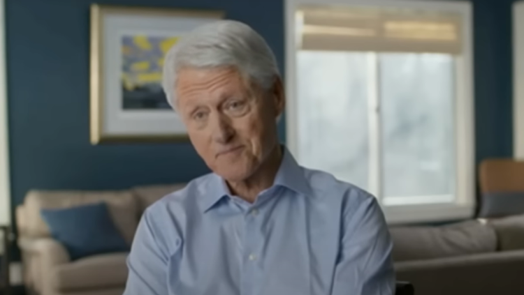 БИЛ КЛИНТОН ТВРДИ ДЕКА НЕ ЗНАЕЛ ЗА ЗЛОСТОРСТВАТА НА ЏЕФРИ ЕПСТИН Да знаев ќе го пријавев и ќе барав правда за неговите жртви