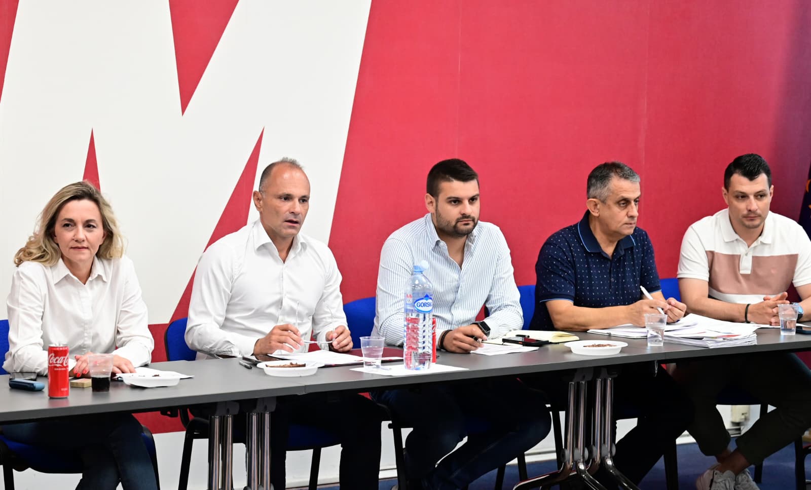 СДСМ ОДРЕДИ УШТЕ 11 КАНДИДАТИ ЗА ГРАДОНАЧАЛНИЦИ Партијата ги објави имињата за Бутел, Велес, Гевгелија, Делчево, Демир Капија…