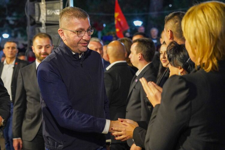 ФИЛИПЧЕ ПРИЗНА ДЕКА ЌЕ ГИ ИЗГУБИ ИЗБОРИТЕ Коалицијата на Венко, Али и на Димче е за пари, а на ВМРО-ДПМНЕ е за работа, порача Мицкоски