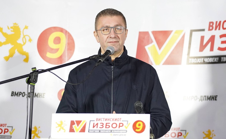 МИЦКОСКИ ОЧЕКУВА 60 ОПШТИНИ ВО РАЦЕТЕ НА КОАЛИЦИЈАТА Лидерот на ВМРО-ДПМНЕ повика на излезност на изборите, седењето дома е најлошата опција