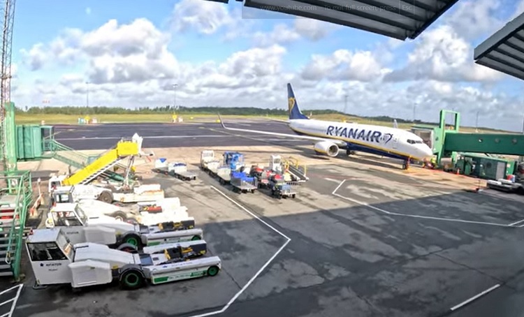 НЕИДЕНТИФИКУВАН ДРОН ГИ ИСПЛАШИ ШВЕЃАНИТЕ Затворен за летови аеродромот во Гетеборг