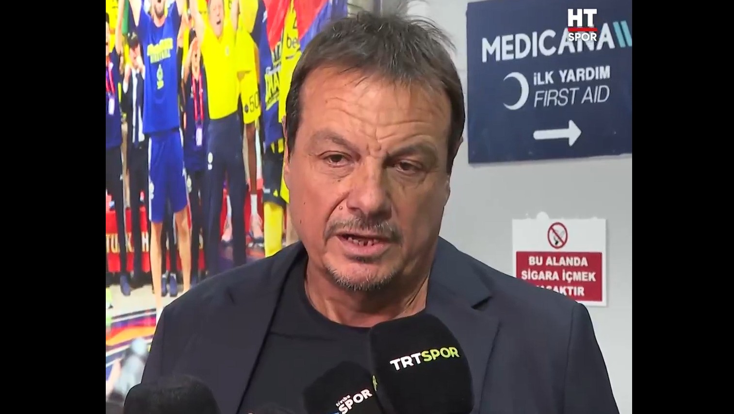 „ЛУТ СУМ, 10.000 ЛУЃЕ ЈА ПЦУЕЈА МАЈКА МИ“ Турските трибини отворија стара рана меѓу Атаман и Муратаноглу