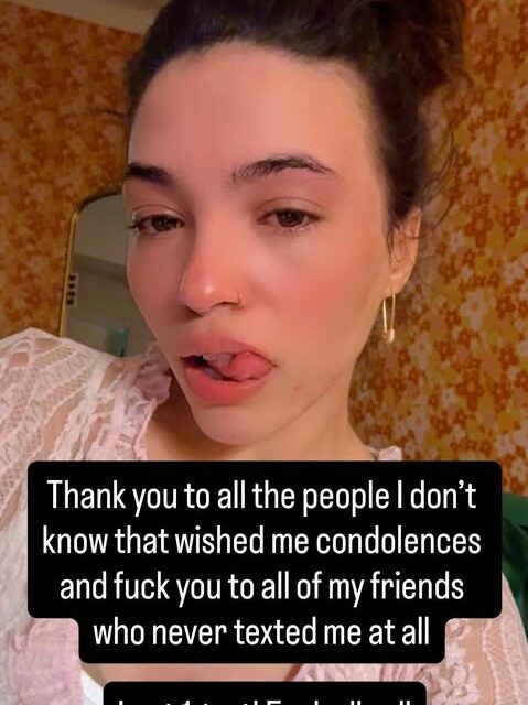 ЌЕРКАТА НА ДЕЈВИД БОУВИ ГИ НАПАДНА ПРИЈАТЕЛИТЕ „Добив една порака! Е…. се сите“