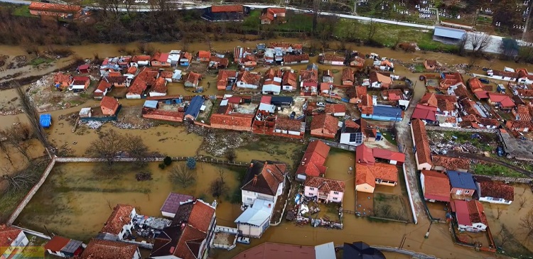 🎥 СНИМКА ОД ПОПЛАВЕНОТО КИЧЕВО Отворена е сметка за донации преку Црвениот крст