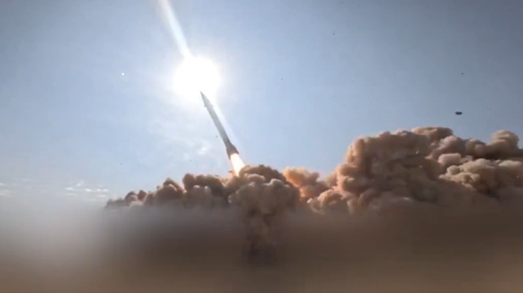 ИРАНЦИТЕ ЗА ПРВПАТ УПОТРЕБИЈА РАКЕТА „СЕЏИЛ“ Овој тип ракети имаат домет од 2.000 до 2.500 километри