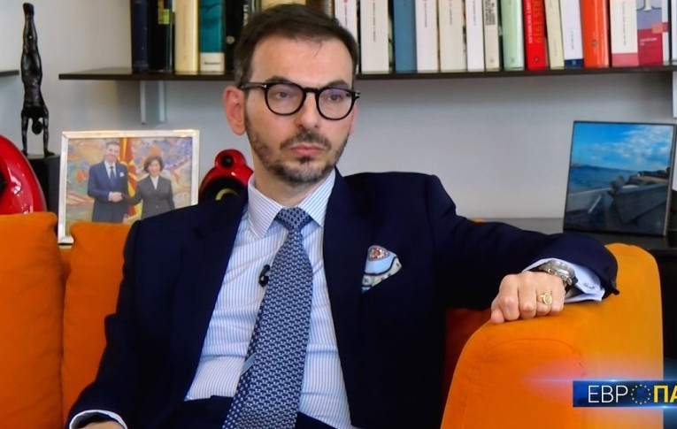 НЕМА ГАРАНЦИЈА ДЕКА БУГАРИЈА НЕМА ПОВТОРНО ДА БЛОКИРА Италијанскиот амбасадор вели дека е потребна нова „клима“ меѓу Скопје и Софија