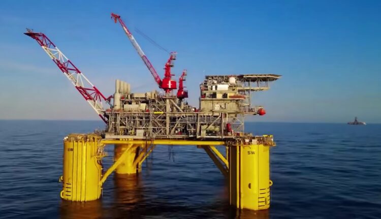 ЦЕНАТА НА НАФТАТА НАДМИНА 110 ДОЛАРИ ЗА БАРЕЛ Војната на Блискиот Исток го зема данокот