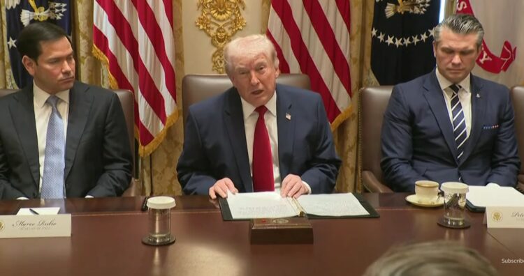 ЌЕ ГО УНИШТИМЕ ИРАН АКО НЕ СЕ ОТКАЖЕ ОД НУКЛЕАРНАТА ПРОГРАМА Трамп откри каков подарок добил од Техеран