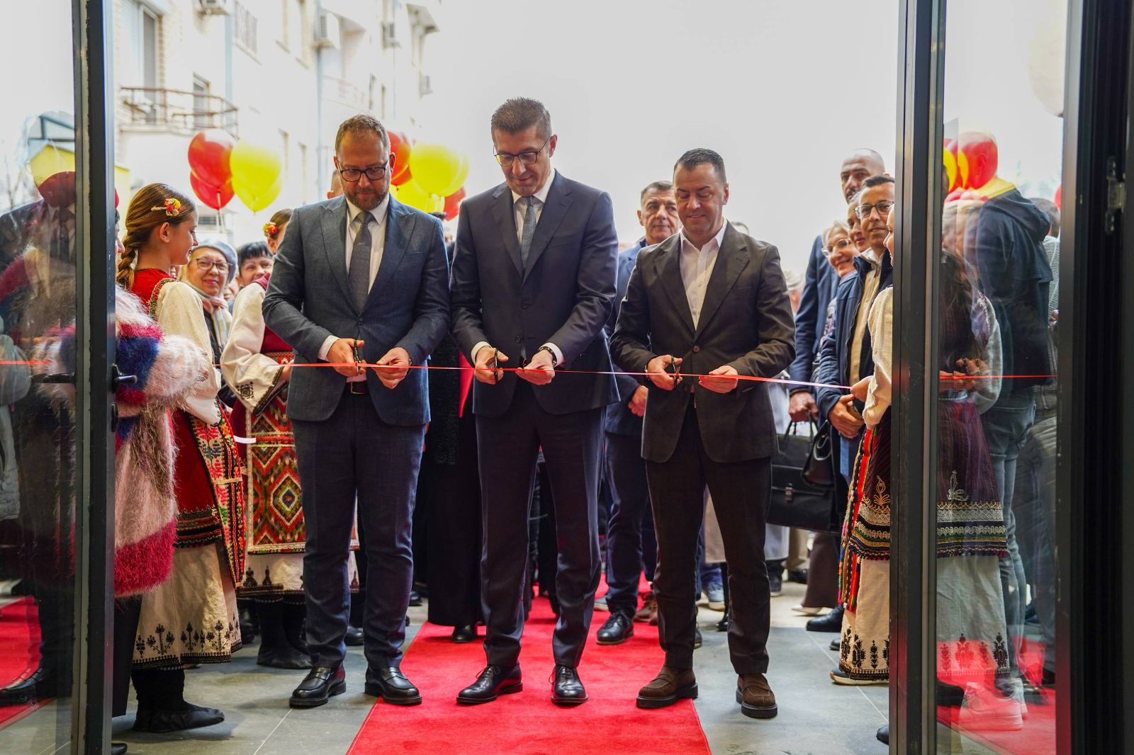 НАД 1.000 ПРОЕКТИ СЕ ИЗВЕДУВААТ НИЗ ДРЖАВАТА, ВЕЛИ МИЦКОСКИ Историска реализација на капиталните инвестиции во првиот квартал