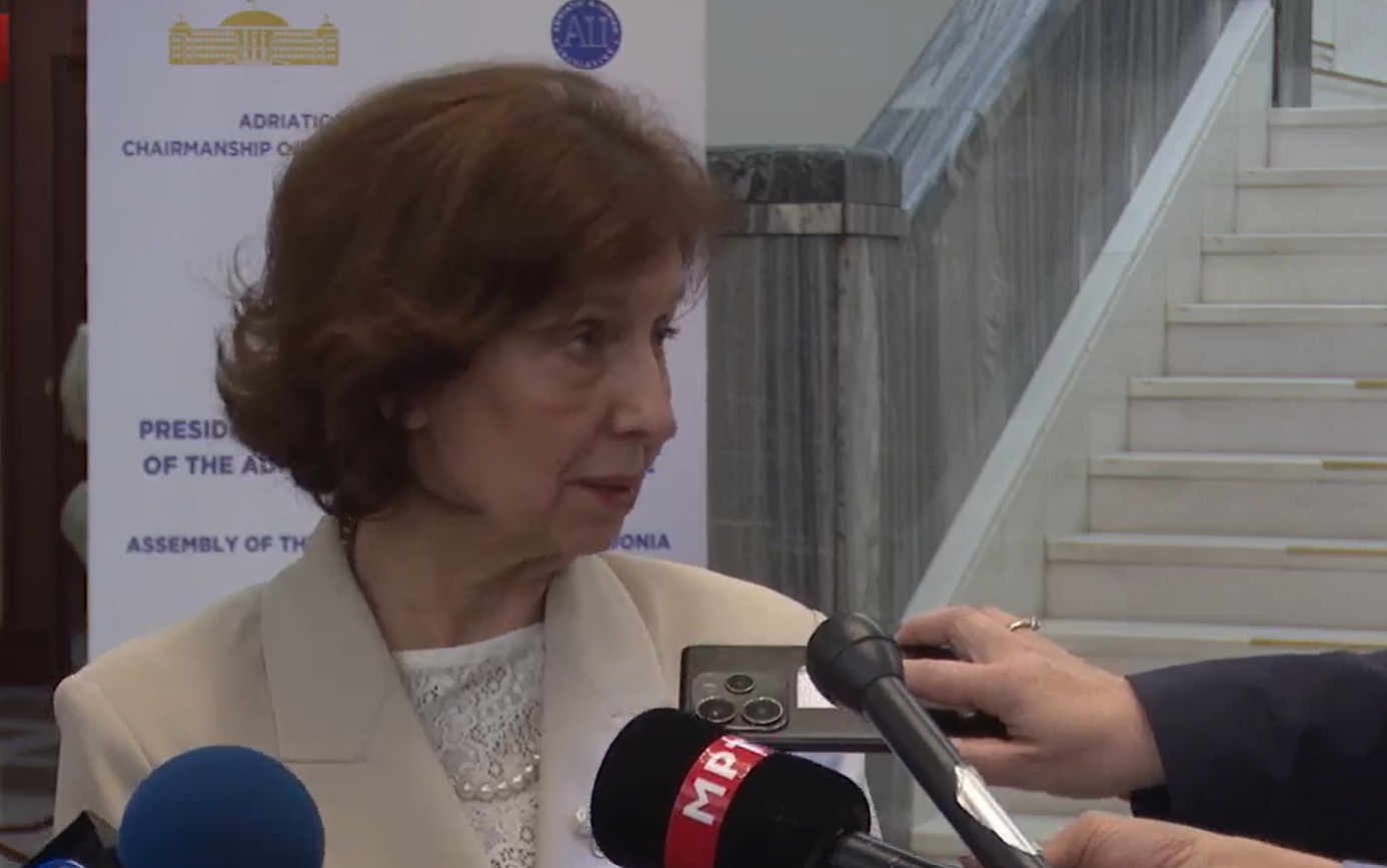 СИЉАНОВСКА ДАВКОВА МУ ЈА ЧЕСТИТАЛА ПОБЕДАТА НА РАДЕВ Од бугарскиот колега очекува пријателски однос и средба