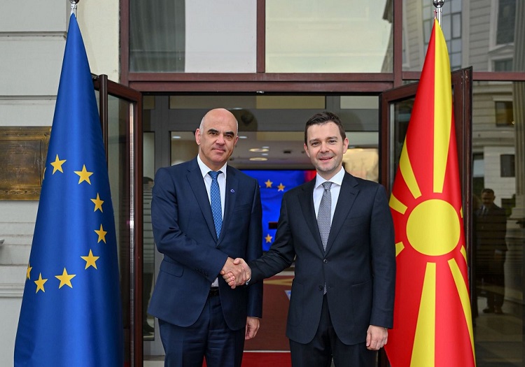 СОВЕТОТ НА ЕВРОПА ПОТВРДИ ДЕКА БУГАРИЈА НЕ ГИ СПРОВЕДУВА НЕГОВИТЕ ОДЛУКИ Генералниот секретар не ја коментираше забраната за влез за адвокатот Менкиноски