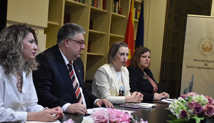 ТРАНСПАРЕНТНОСТА И ЕФИКАСНОСТА КЛУЧНИ ЗА ЈАВНАТА АДМИНИСТРАЦИЈА Реформите претставени на претставници на СИГМА