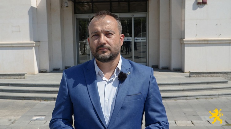ДА СЕ ОТВОРИ ИСТРАГА ПРОТИВ ФИЛИПЧЕ ЗА ЗАГАДЕНАТА ВОДА ВО ГОСТИВАР Имал 400 извештаи дека водата е неисправна за пиење, но не презел ништо