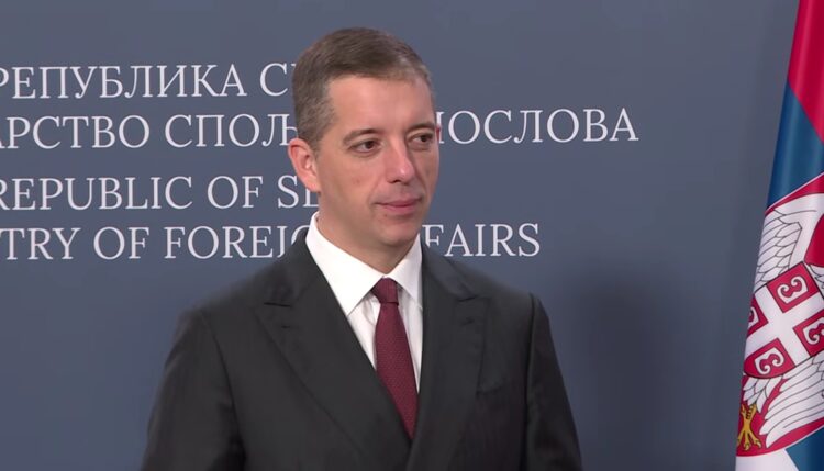 СРБИЈА Ѝ ПОРАЧА НА БОСНА ДЕКА НЕ ПРИФАЌА СЕЛЕКТИВНА ПРАВДА Министерот за надворешни Ѓуриќ остро му одговори на Конаковиќ